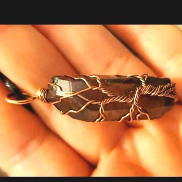 Hand crafted unisex Smokey Quartz pendant necklace - Picture 3 of 9